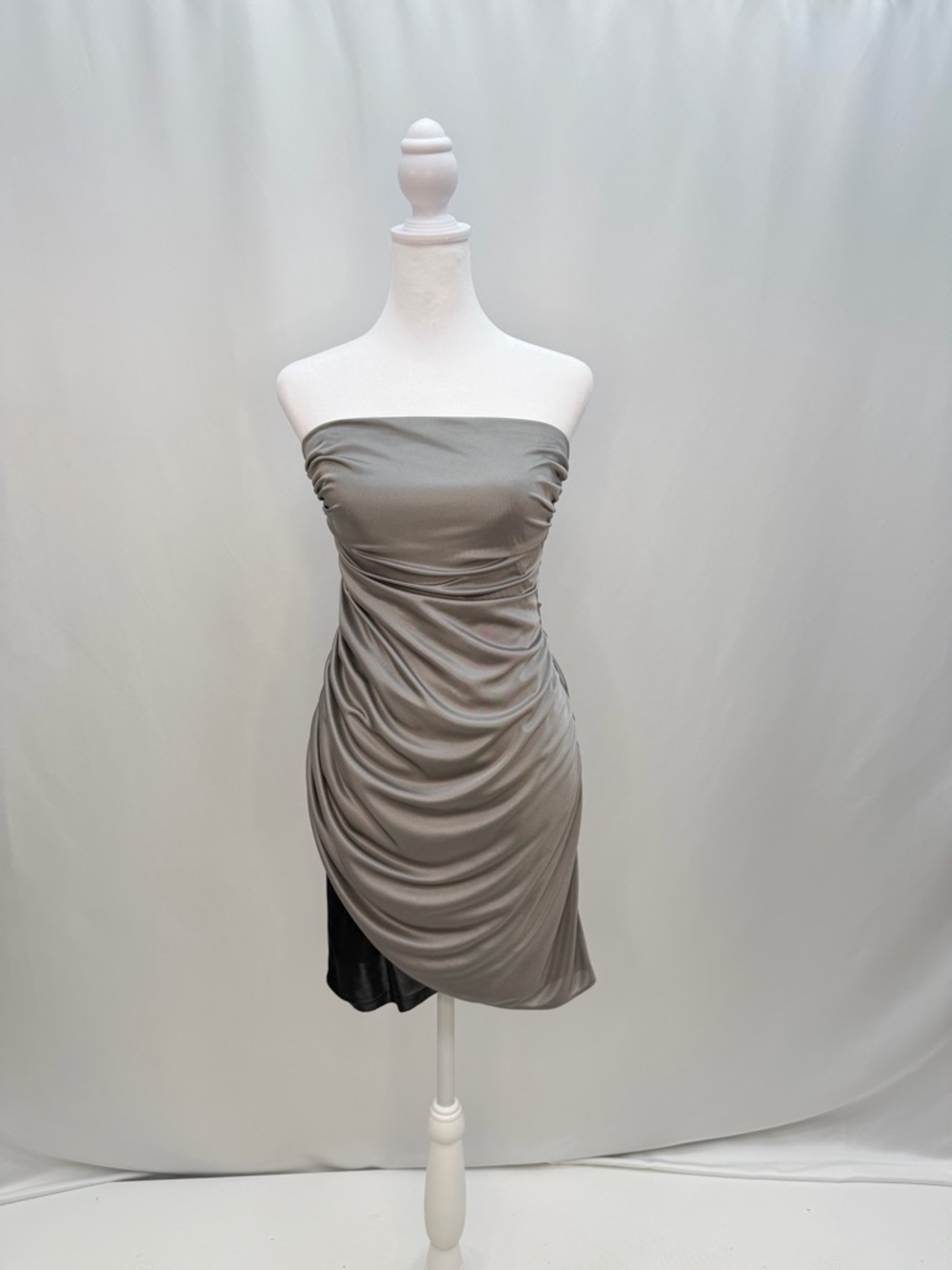 Badgley Mischka Strapless Ruched Mini Dress in Gray